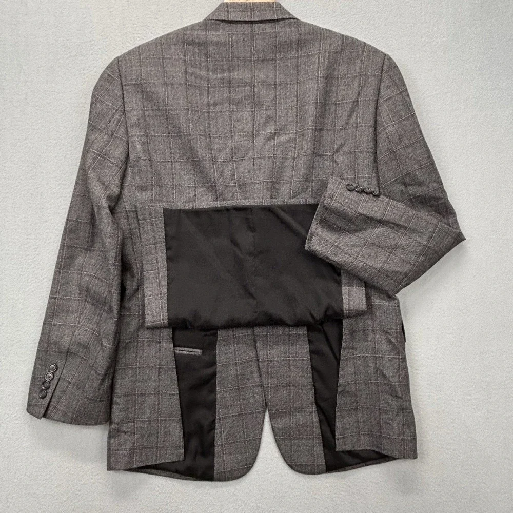 Jos A Bank Traveler Blazer Mens 39R Wool Windowpane Check 2 Button Gray‎ Jacket